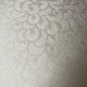 NEW BEAUTIFUL DAMASK LARGE TABLECLOTH & 12 LARGE MATCHING NAPKINS